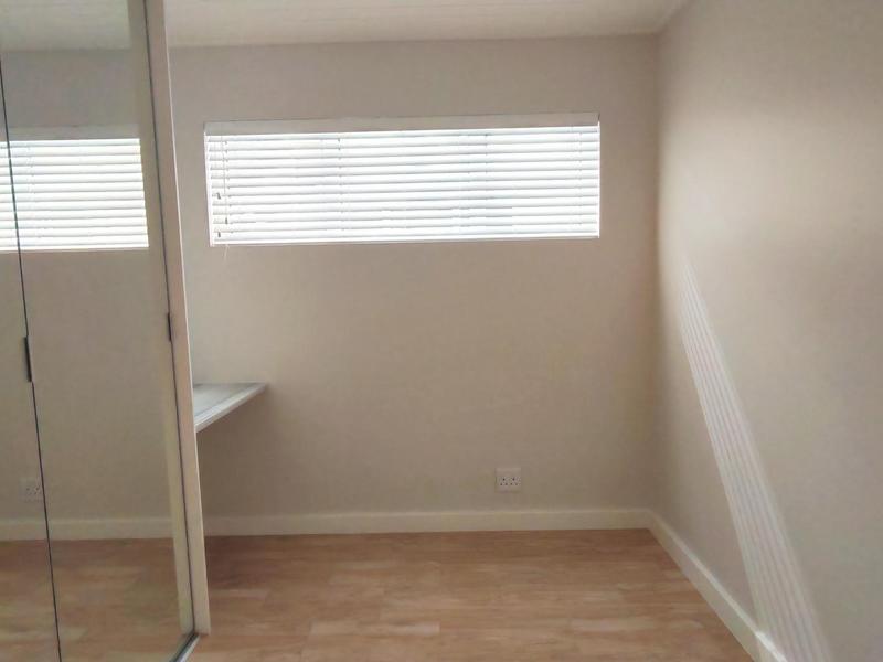 To Let 2 Bedroom Property for Rent in Woodstock Upper Western Cape